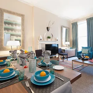 The South Charlotte Apartment Edinburgh