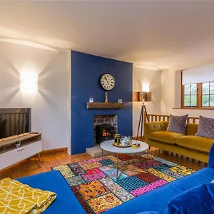 Apartment De Luxe Short Stays-mapperley Coach House